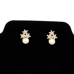 Snowy Pearl Earrings