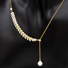 Leaf Shaped Pendant Set