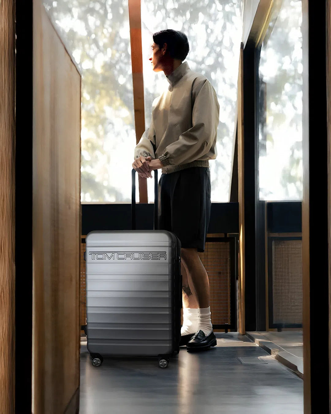 TOMCRUISER PREMIER SMART SCALE HARD TROLLEY 20,24,28 inch